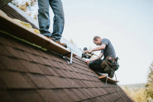 Find Local Roofers & Roofing Contractors in Tie Siding, WY